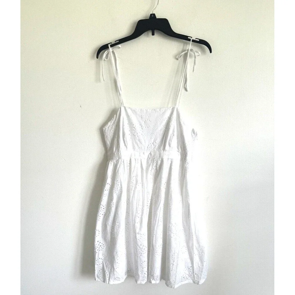 White Cotton Summer Sundress Spaghetti Strap Eyelet Women’s Medium